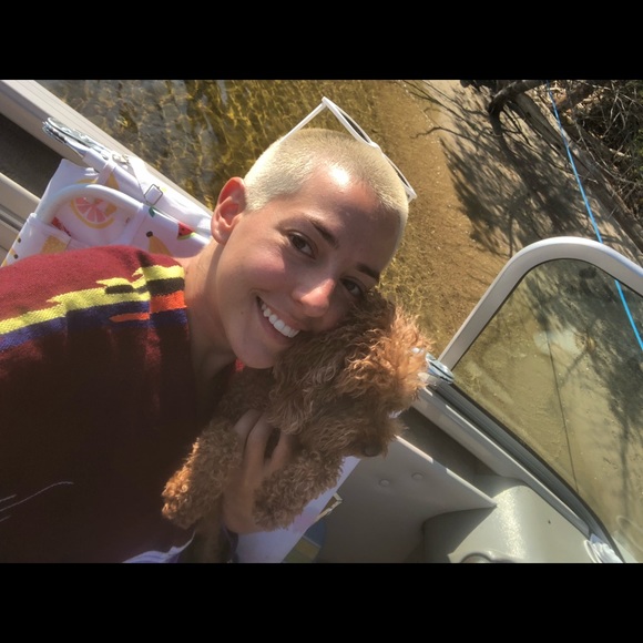 Meet your Posher, Jade - Picture 1 of 1